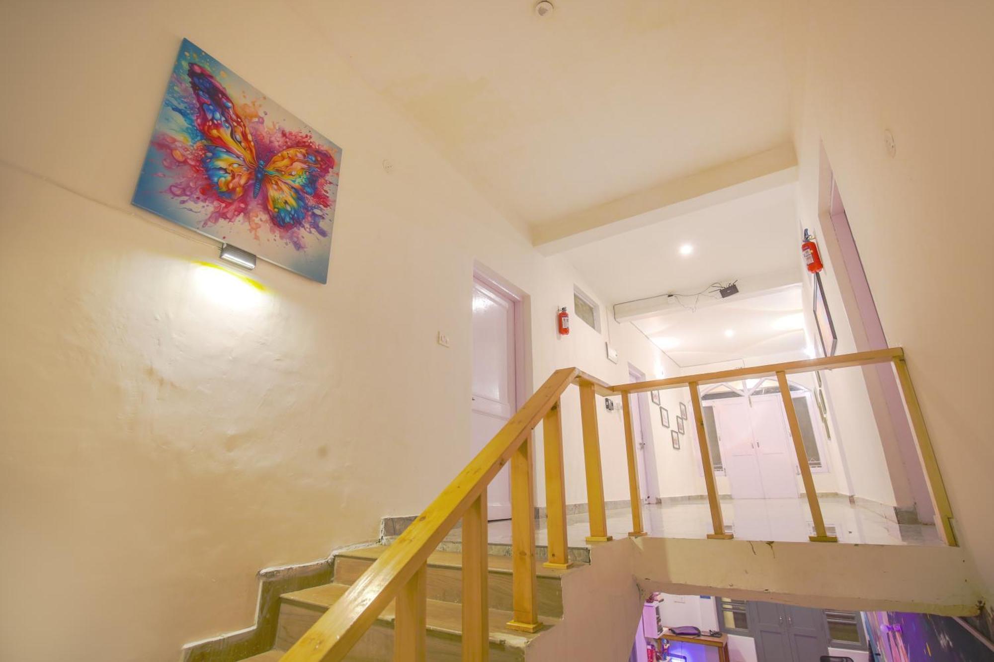 The Bunksters Bir Hostel Exterior photo
